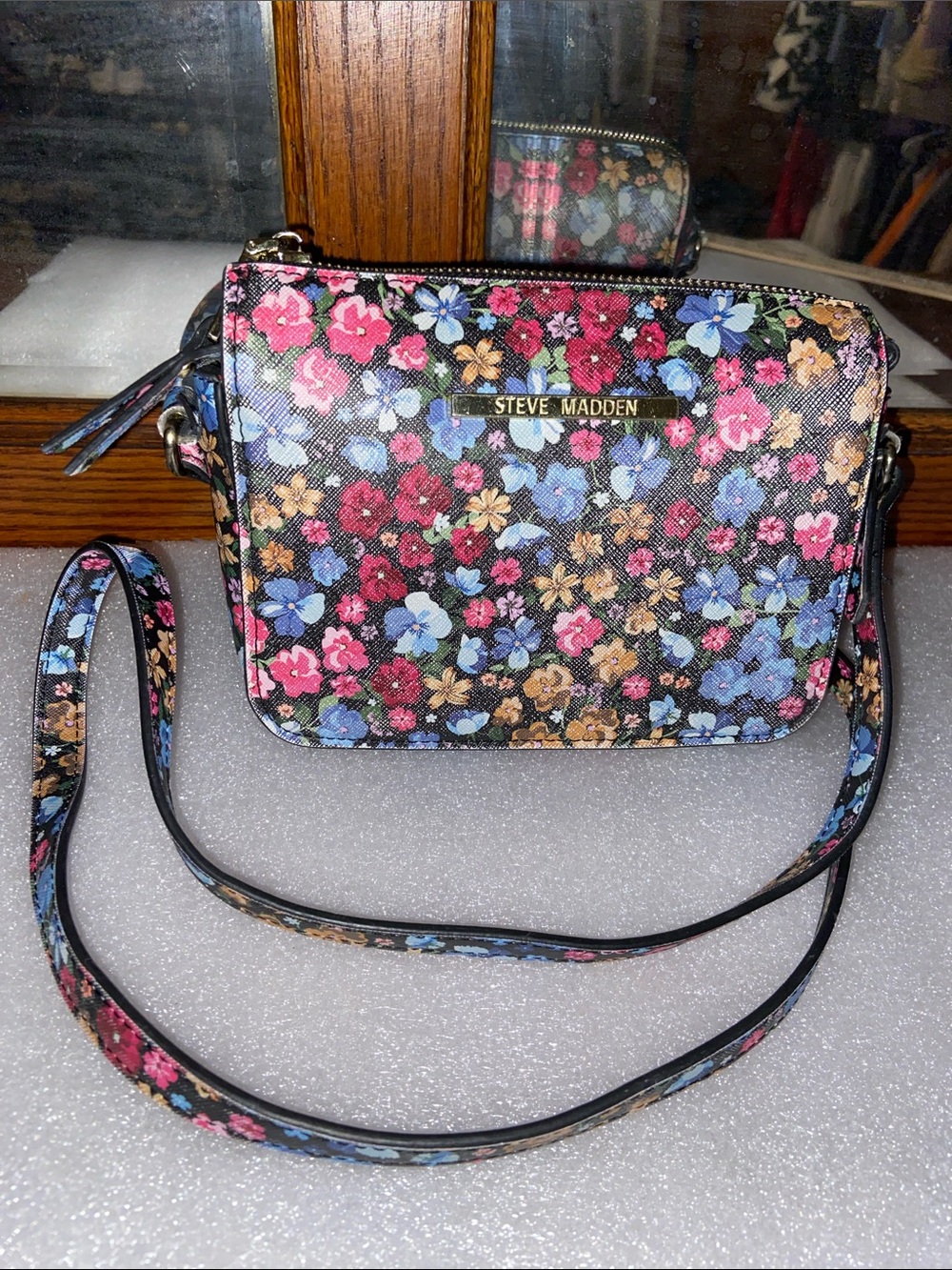 EUC Steve Madden Floral Crossbody Bag
